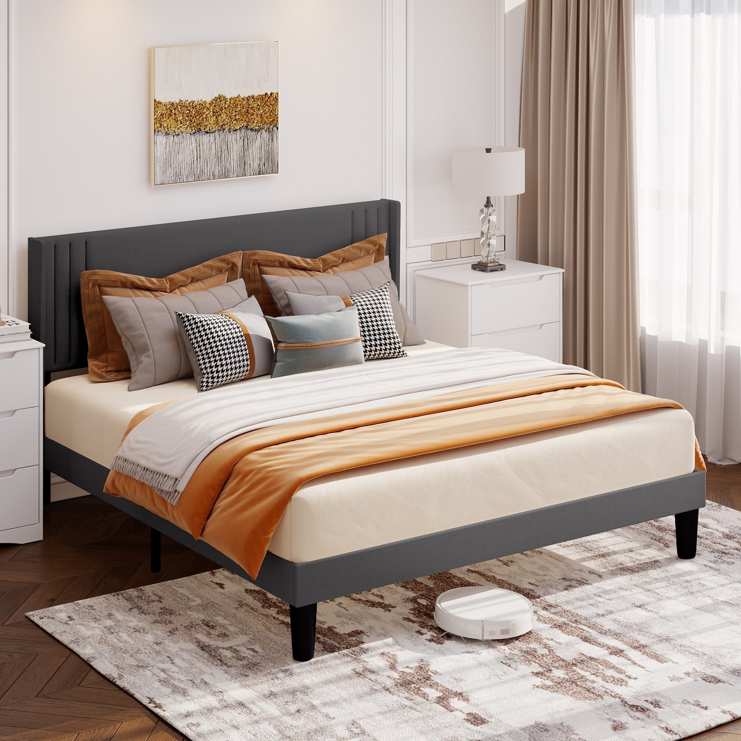 Letto imbottito con canali verticali queen/full e testiera wingback