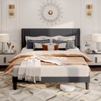 Letto imbottito con canali verticali queen/full e testiera wingback