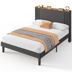Letto imbottito con canali verticali queen/full e testiera wingback