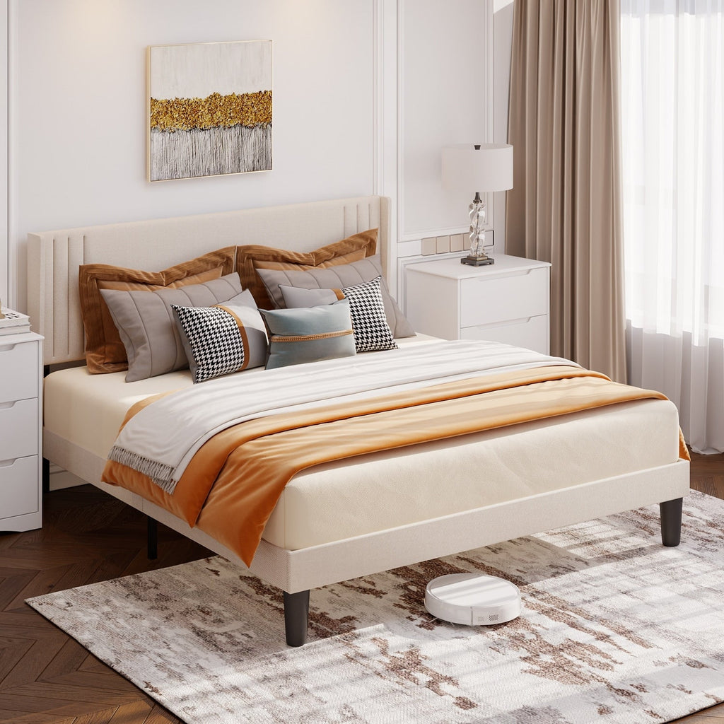 Letto imbottito con canali verticali queen/full e testiera wingback