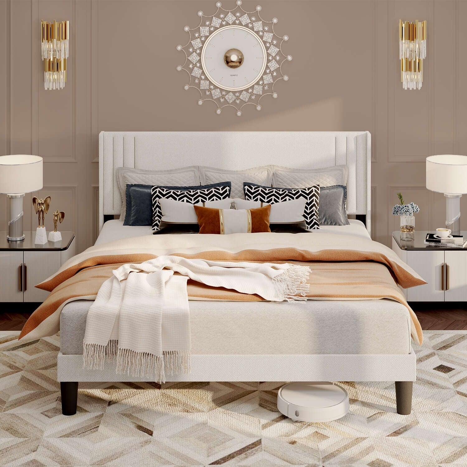 Letto imbottito con canali verticali queen/full e testiera wingback