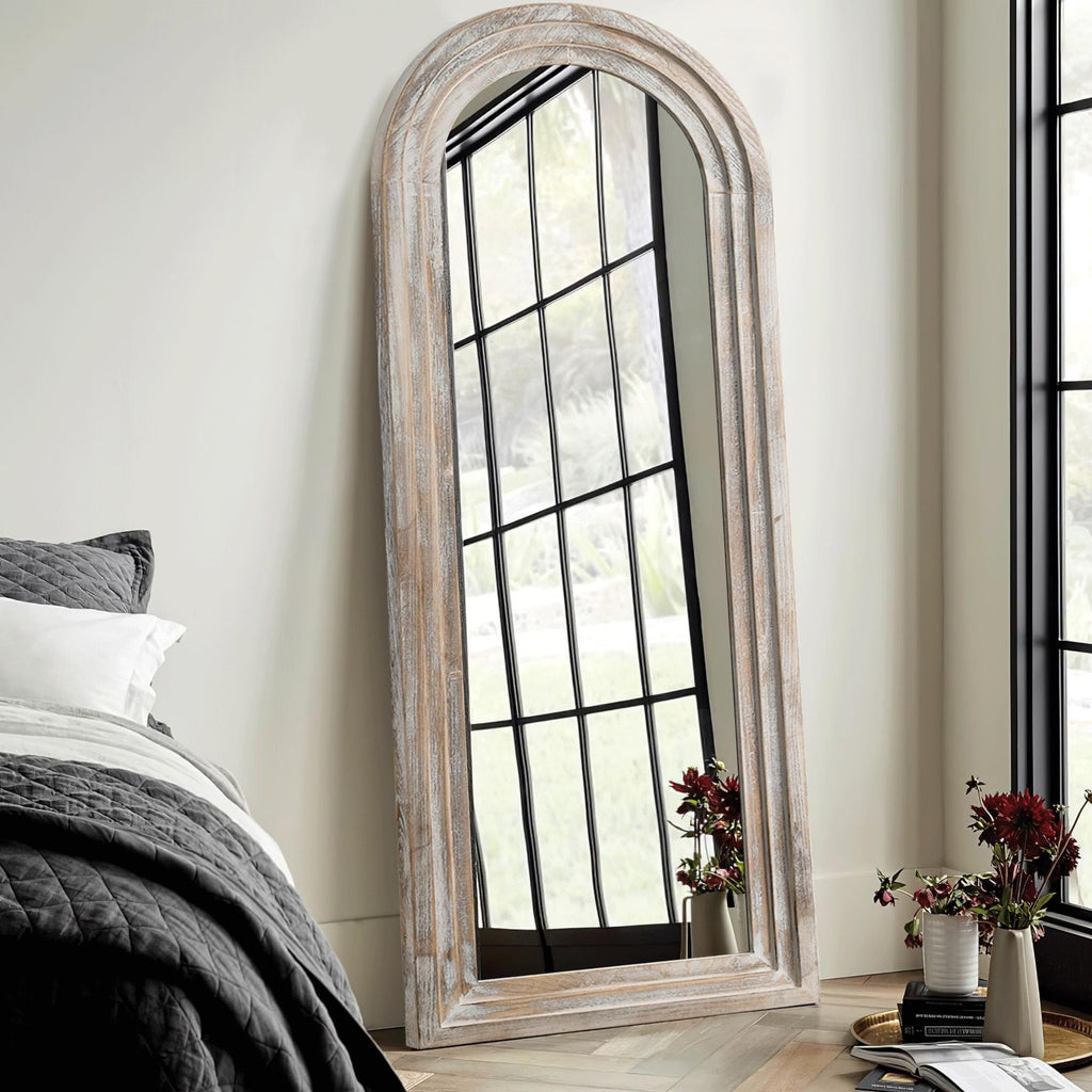 Specchio da terra a figura intera in legno anticato ad arco rustico Dovelina