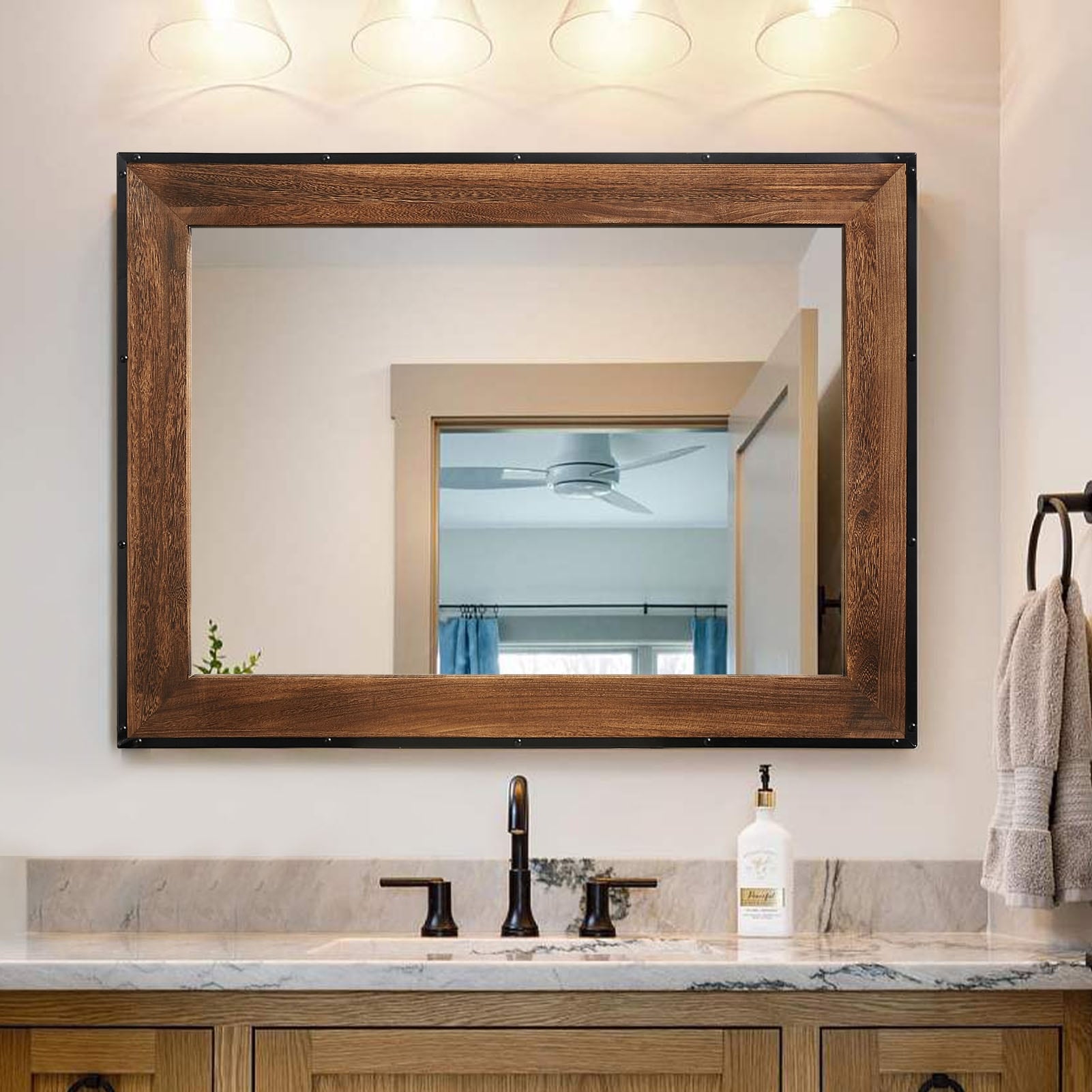 Specchio da parete rustico con cornice in legno naturale e ferro