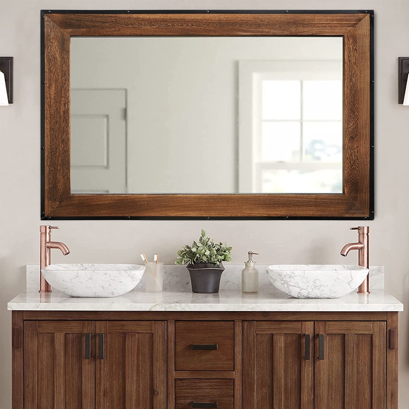Specchio da parete rustico con cornice in legno naturale e ferro