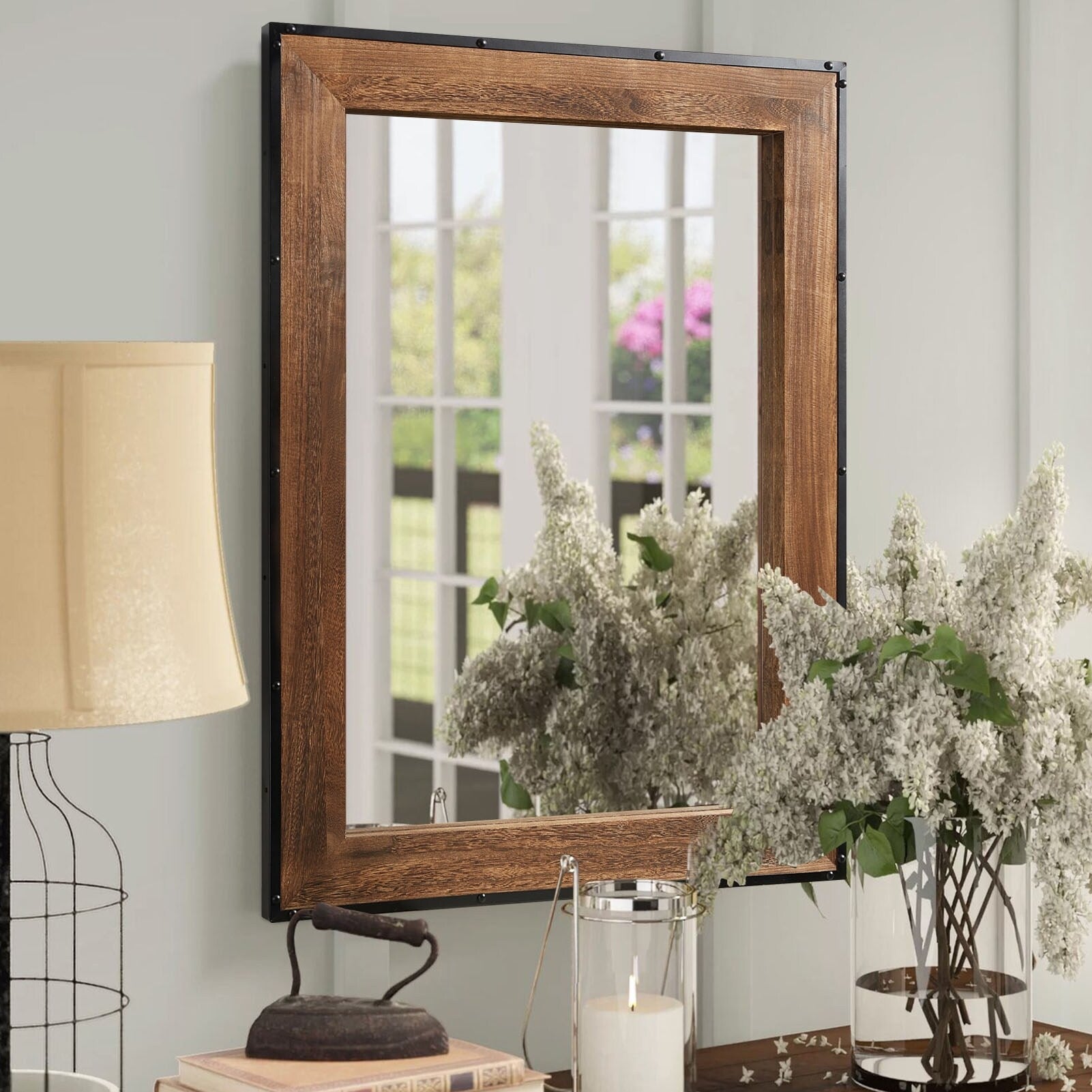 Specchio da parete rustico con cornice in legno naturale e ferro