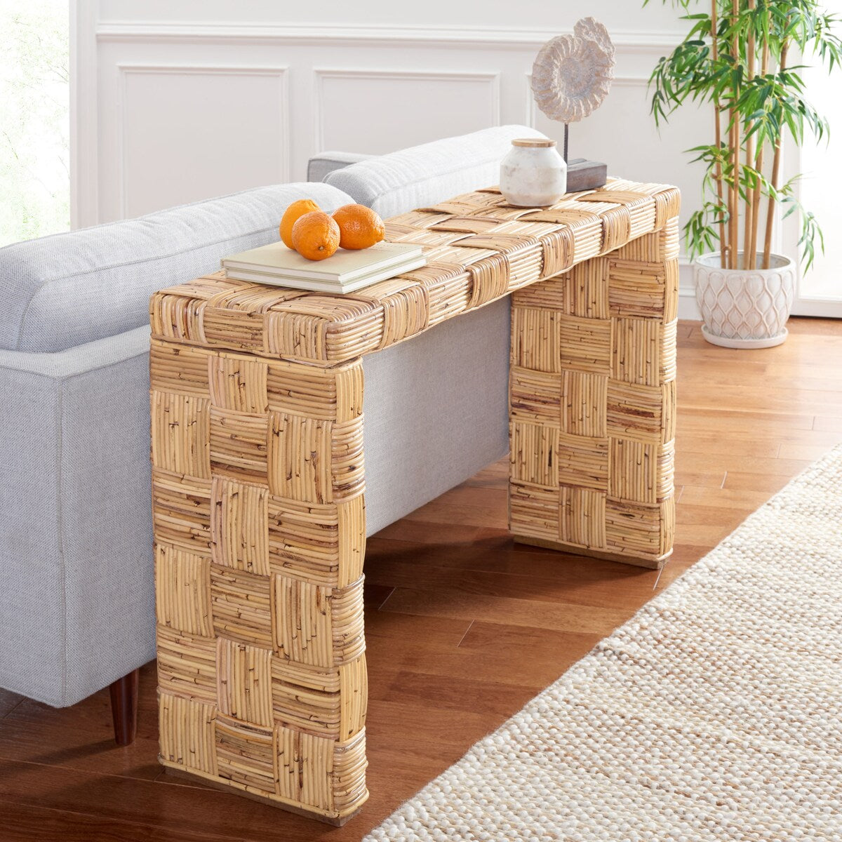 Tavolo consolle in rattan Mindel SAFAVIEH - 51Lx14Px32A