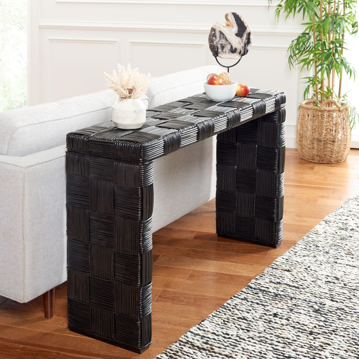 Tavolo consolle in rattan Mindel SAFAVIEH - 51Lx14Px32A