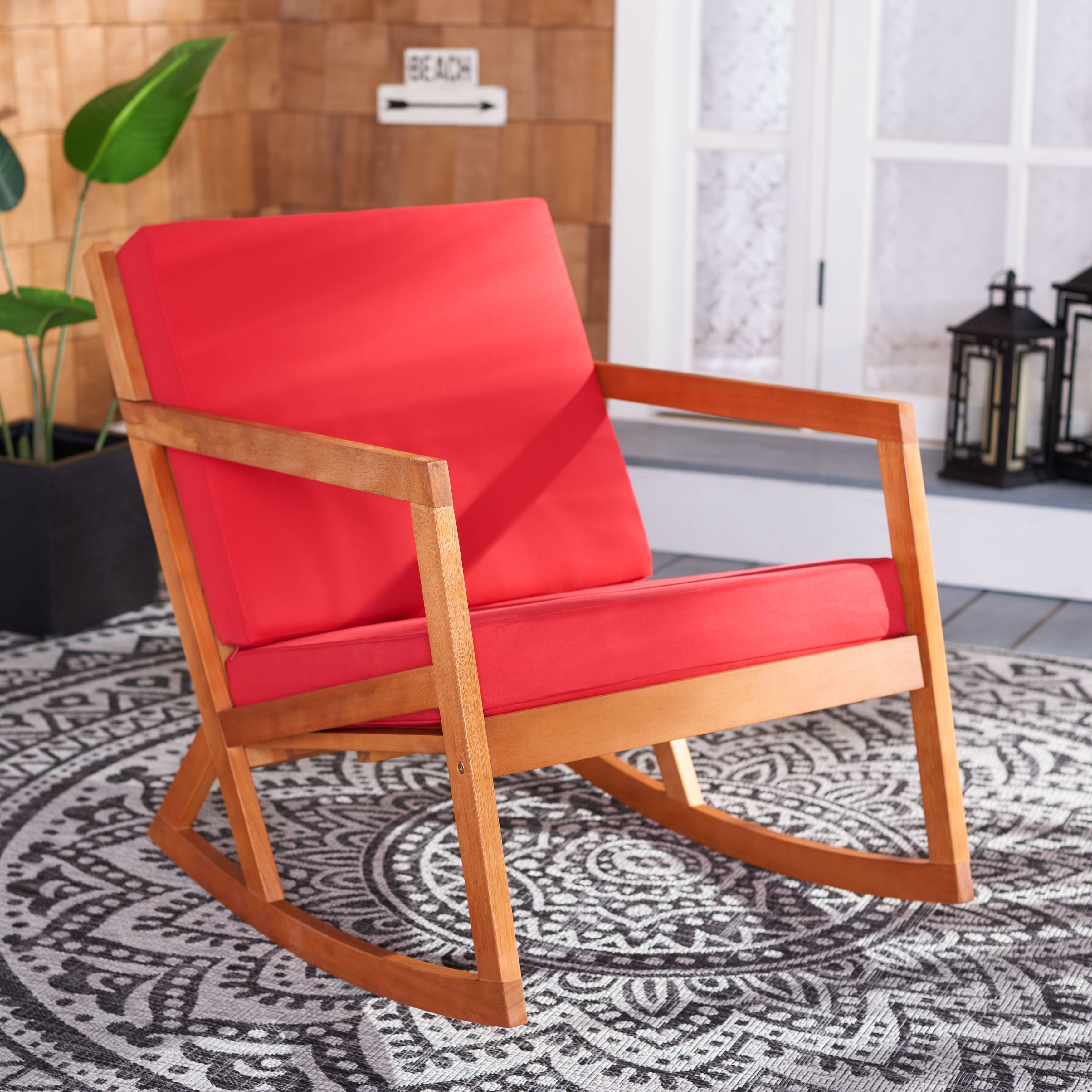 Sedia a dondolo da esterno SAFAVIEH Makaila con cuscino - 26L x 31P x 38A