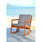 Sedia a dondolo da esterno SAFAVIEH Makaila con cuscino - 26L x 31P x 38A