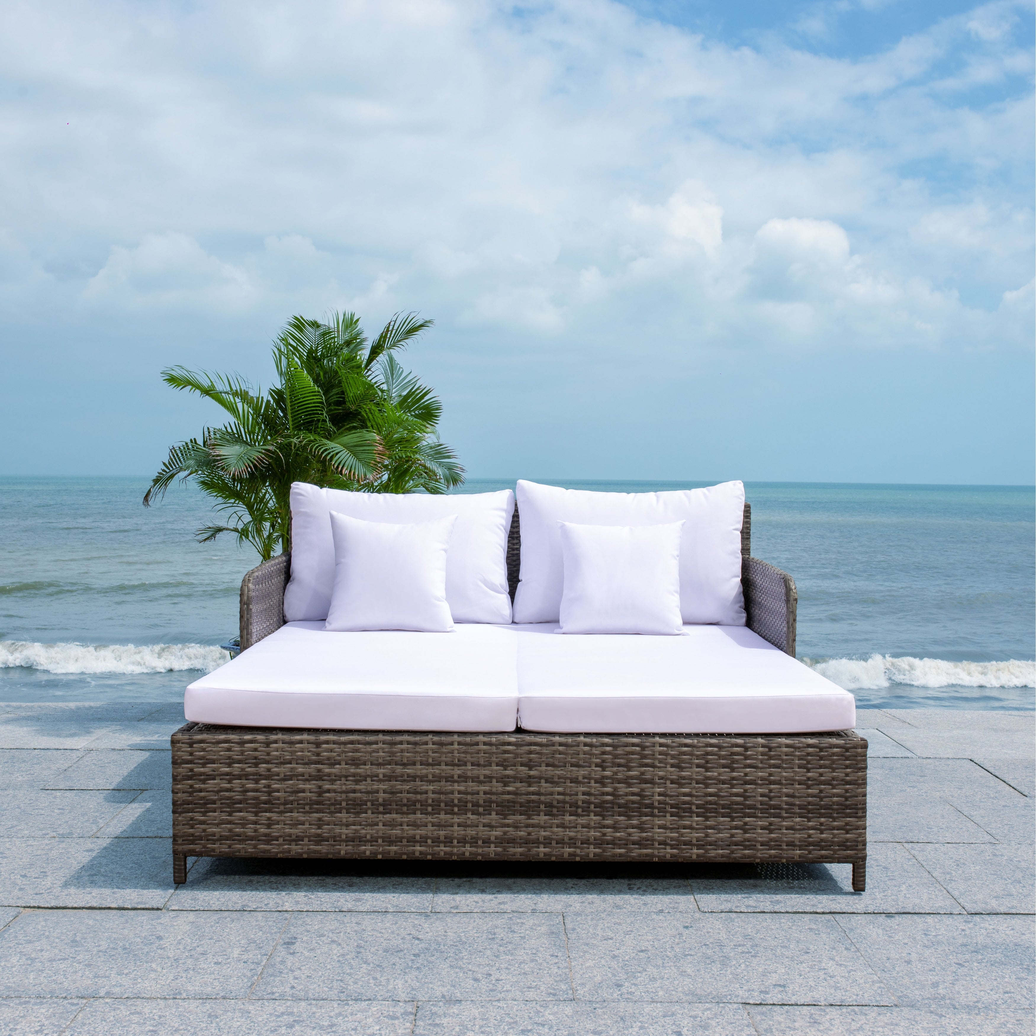 Divano letto da esterno in vimini Taniyah SAFAVIEH con cuscino e cuscini - 53L x 28P x 62A