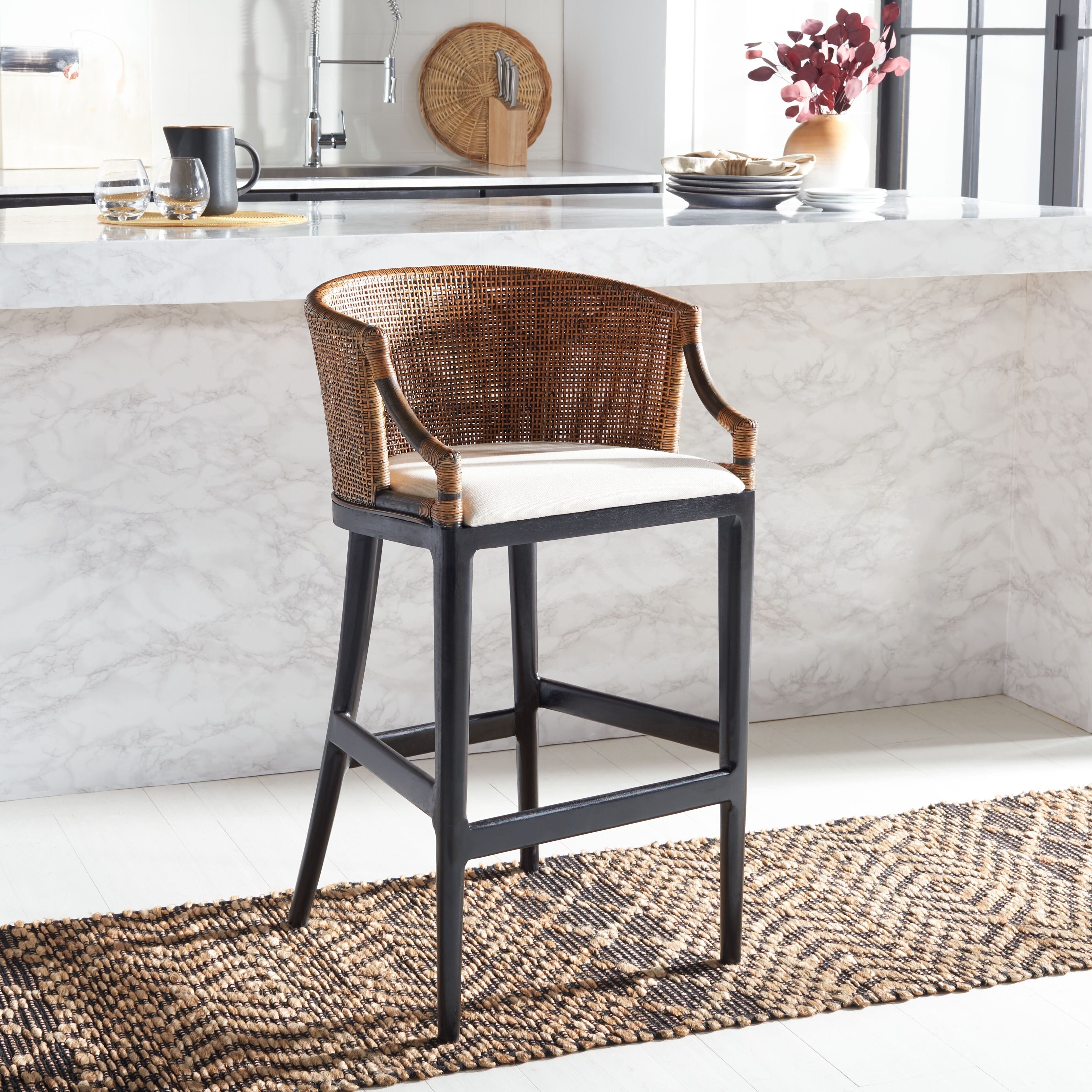Sgabello da bar SAFAVIEH Virona Rattan da 30 pollici - 22,3 L x 20,5 L x 39 A - 22 L x 21 P x 39 A