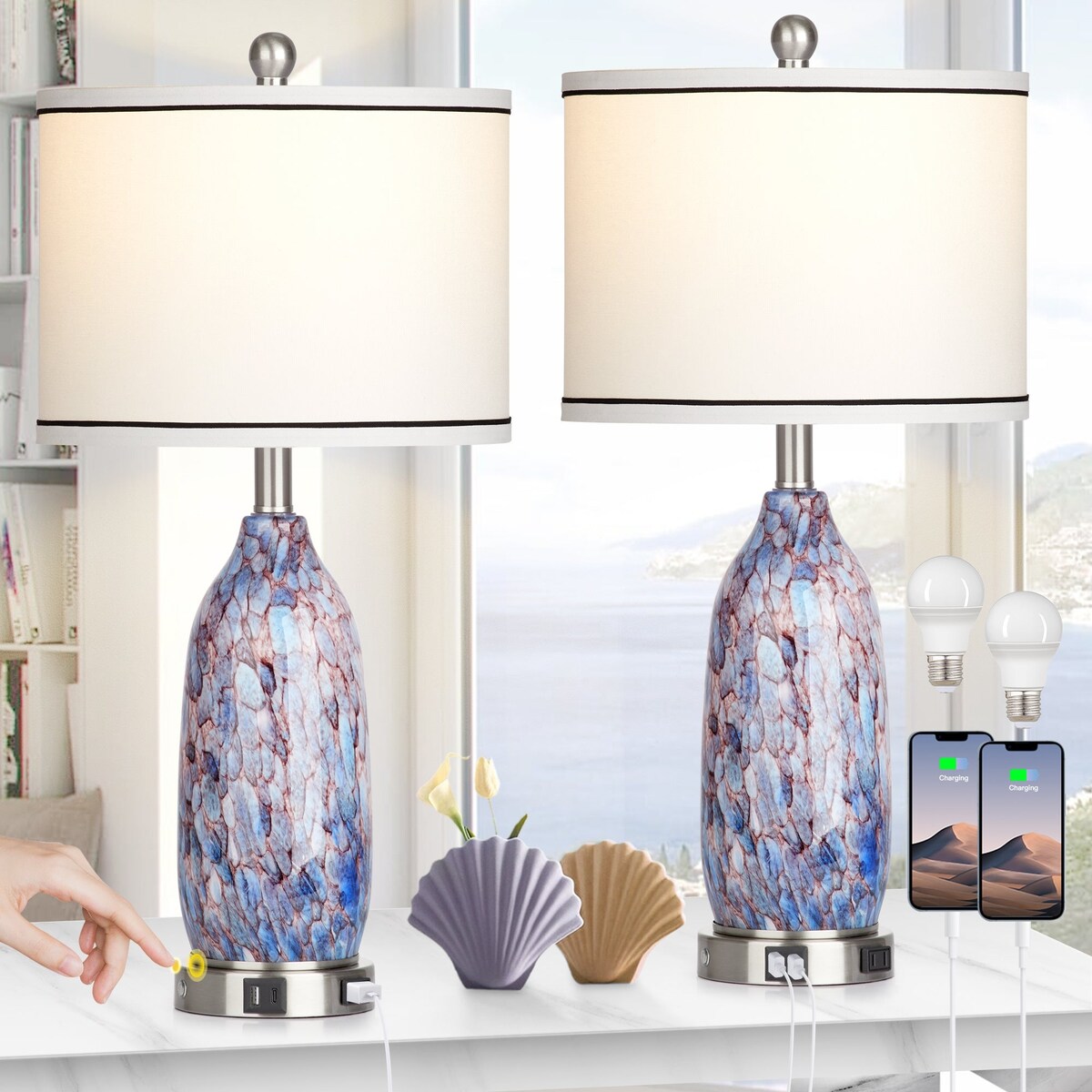 Lampada da tavolo con luce notturna 2 in 1, corpo lampada in vetro indaco, porte di ricarica, presa CA, paralume a tamburo, interruttore dimmer touch (set da 2)
