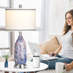 Lampada da tavolo con luce notturna 2 in 1, corpo lampada in vetro indaco, porte di ricarica, presa CA, paralume a tamburo, interruttore dimmer touch (set da 2)