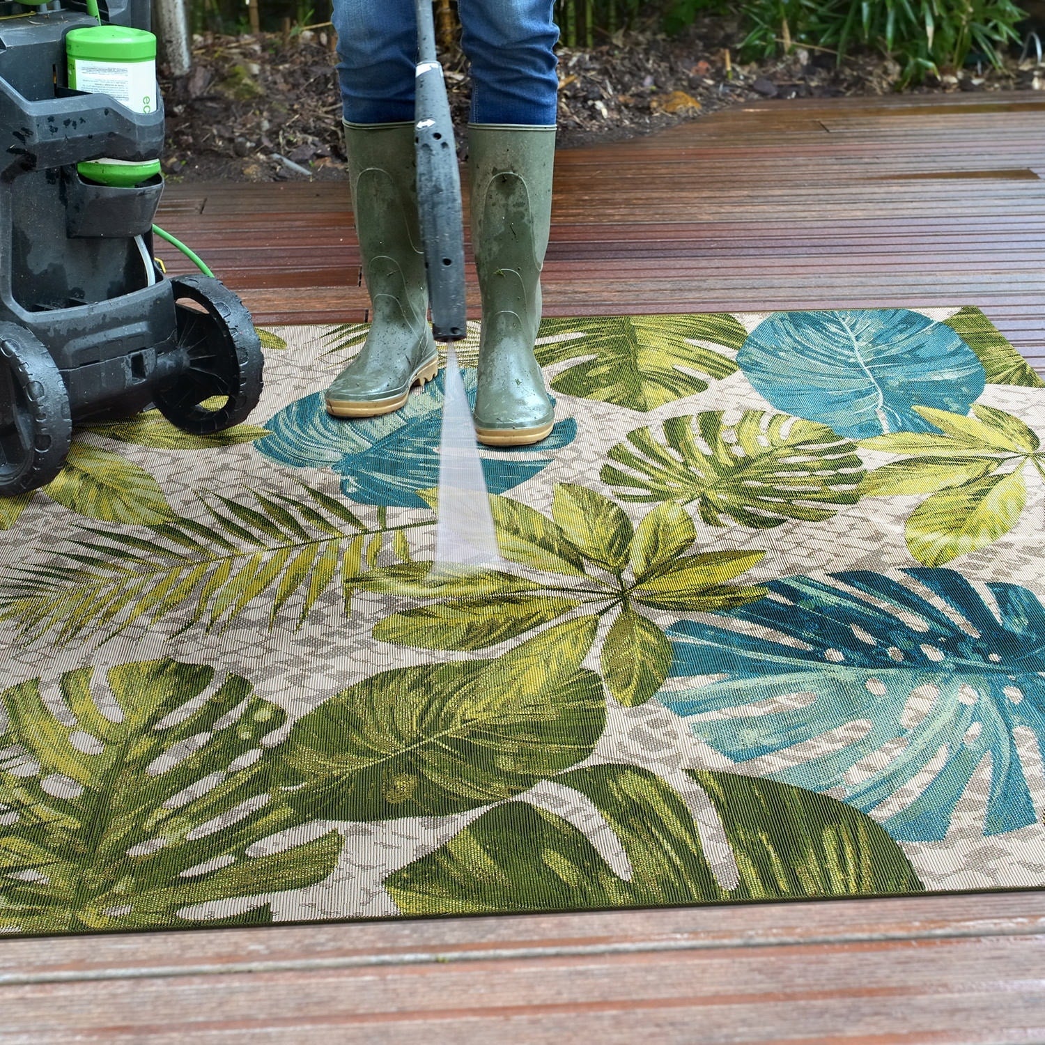 Tappeto da interno/esterno con motivi floreali tropicali contemporanei della World Rug Gallery
