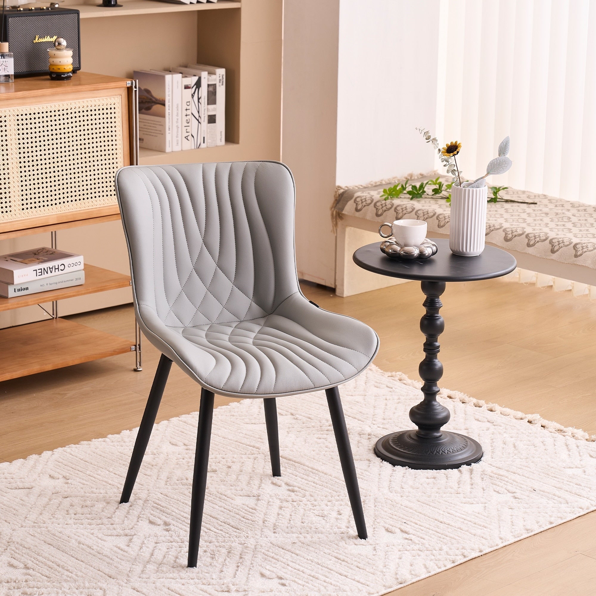 Set di 2 sedie da pranzo moderne imbottite in pelle senza braccioli